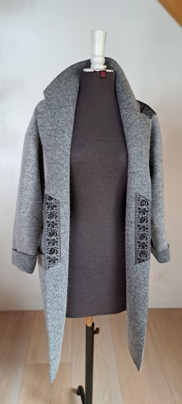 Cappotti: IRIS Designer Kurzmantel – Usato da Reutigen venduto da IrisFashion 3