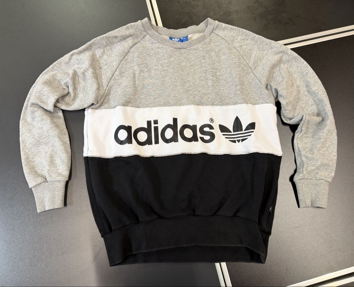 Adidas Pulls & Sweat-shirts: Adidas Pullover – D'occasion à Bern par Natacha1997