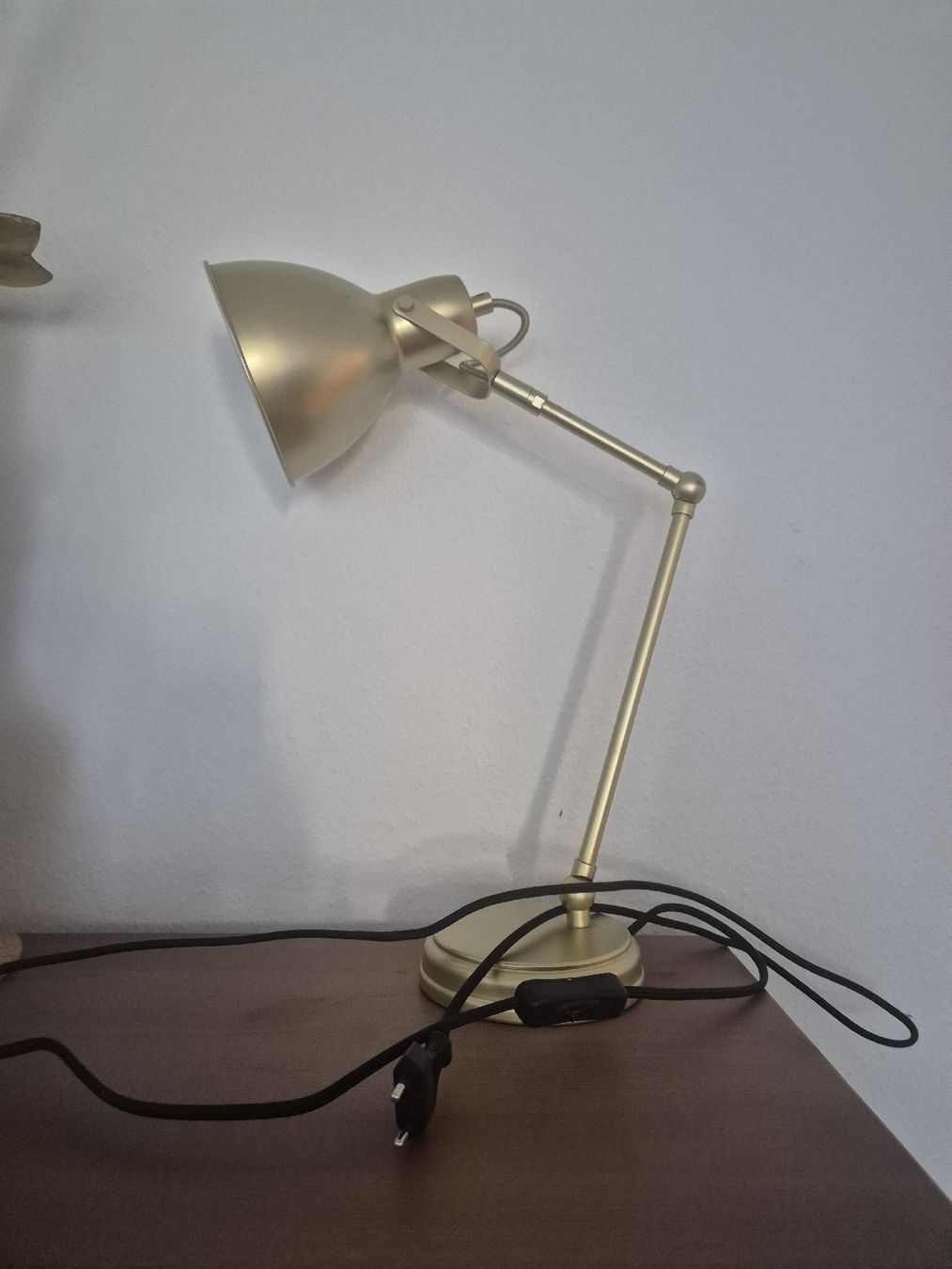 Lampade: goldene Schreibtischlampe – Usato da St. Gallen venduto da Pauline_1234