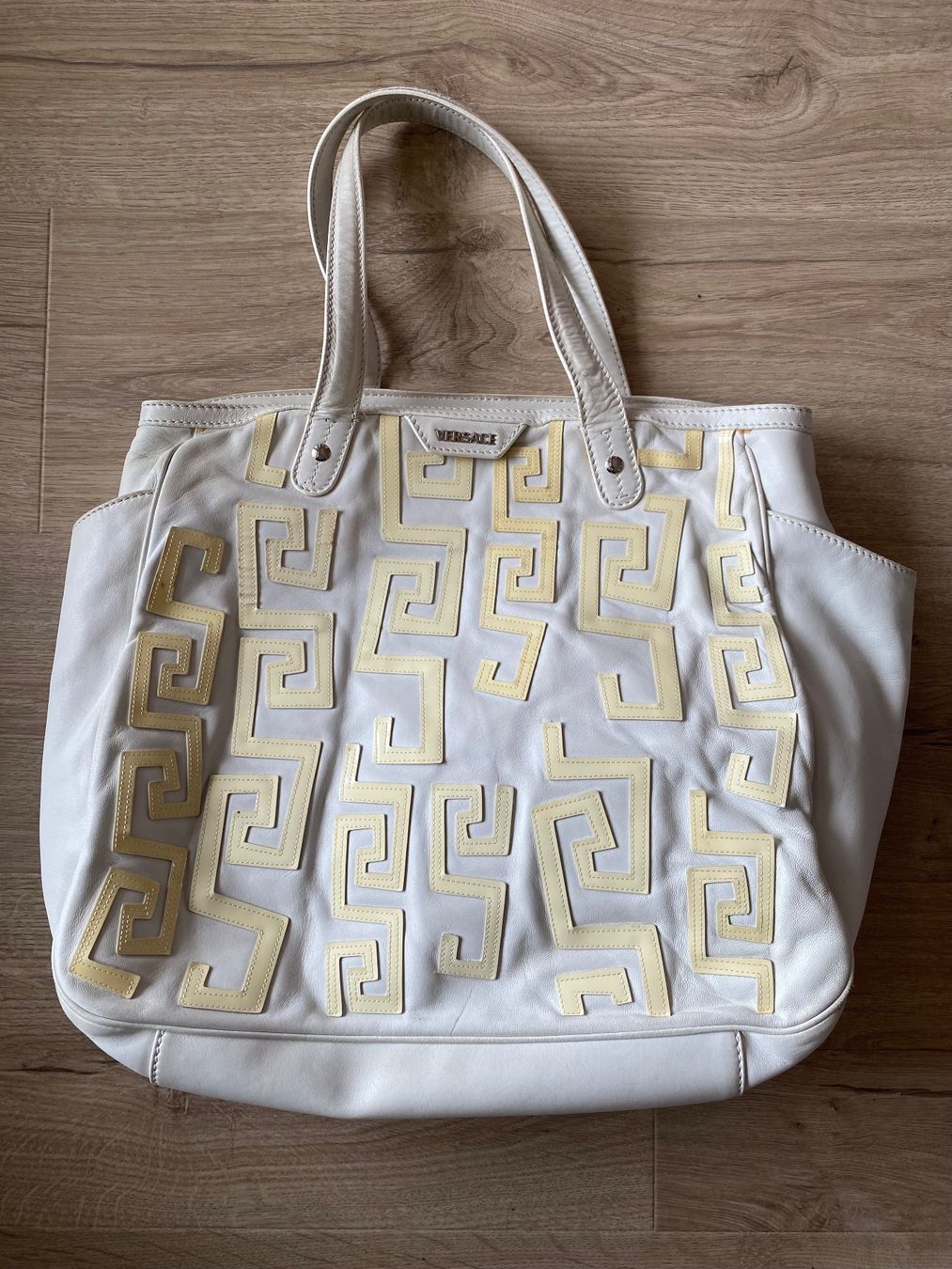 Versace Sacs femmes: Borsa Versace pelle bianca con decorazione greca – D'occasion à Murten par Moisa 3