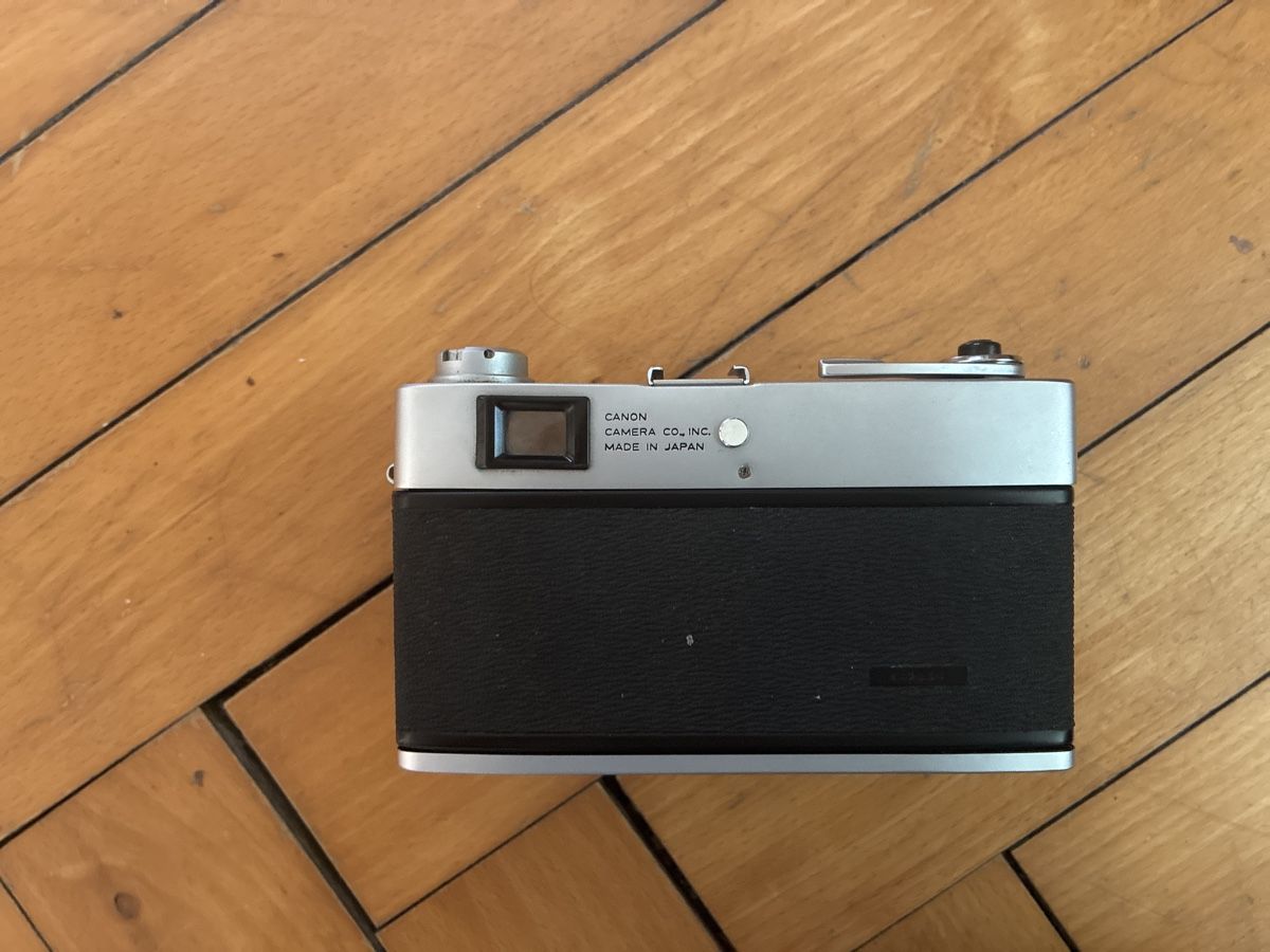 Canon Fotocamera: Canon  Filmkamera – Difettoso da Zürich venduto da ani_8jg5 1