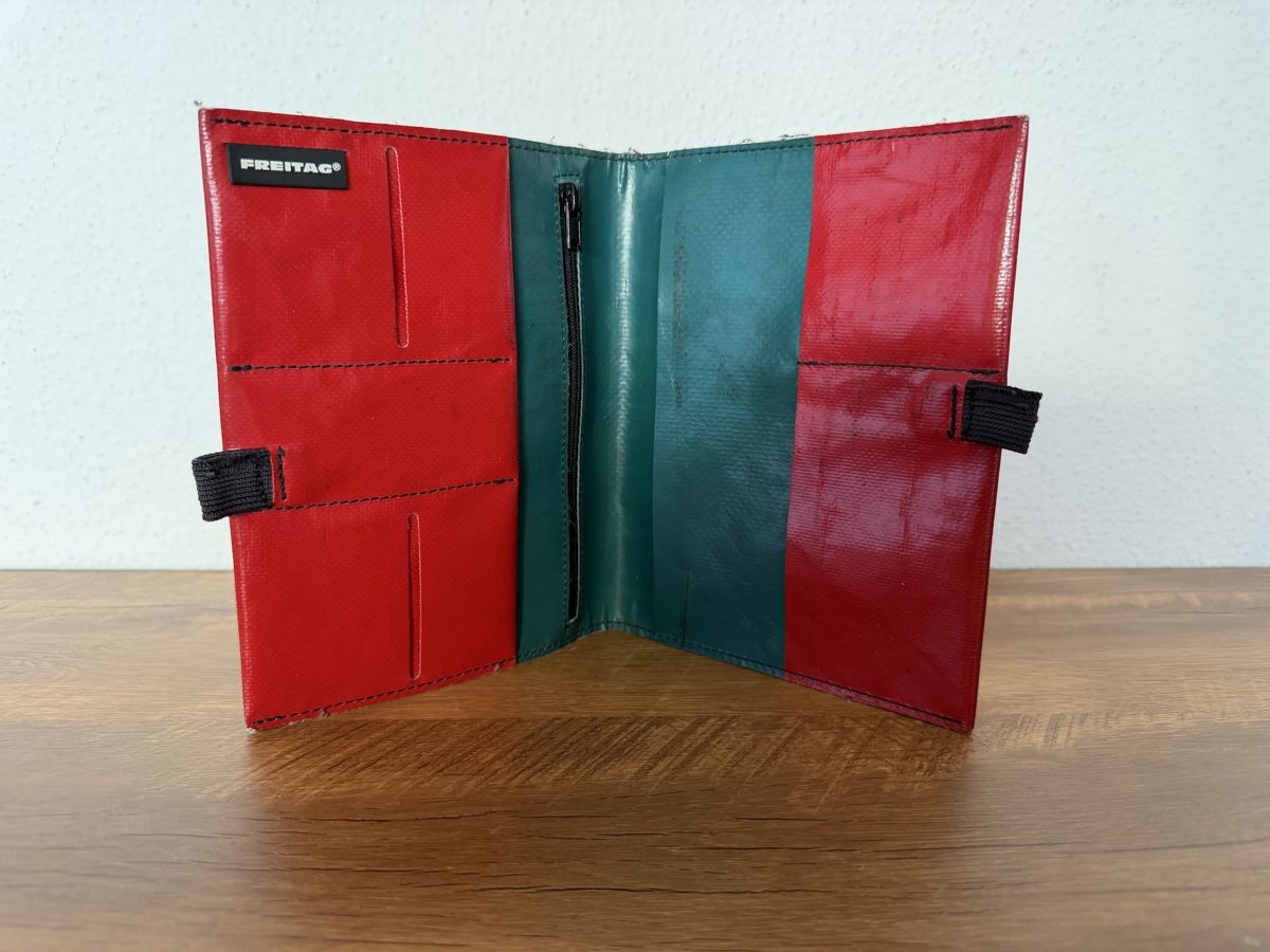 Kalender: Freitag Agenda F26  – Gebraucht aus Brügg BE von Goob