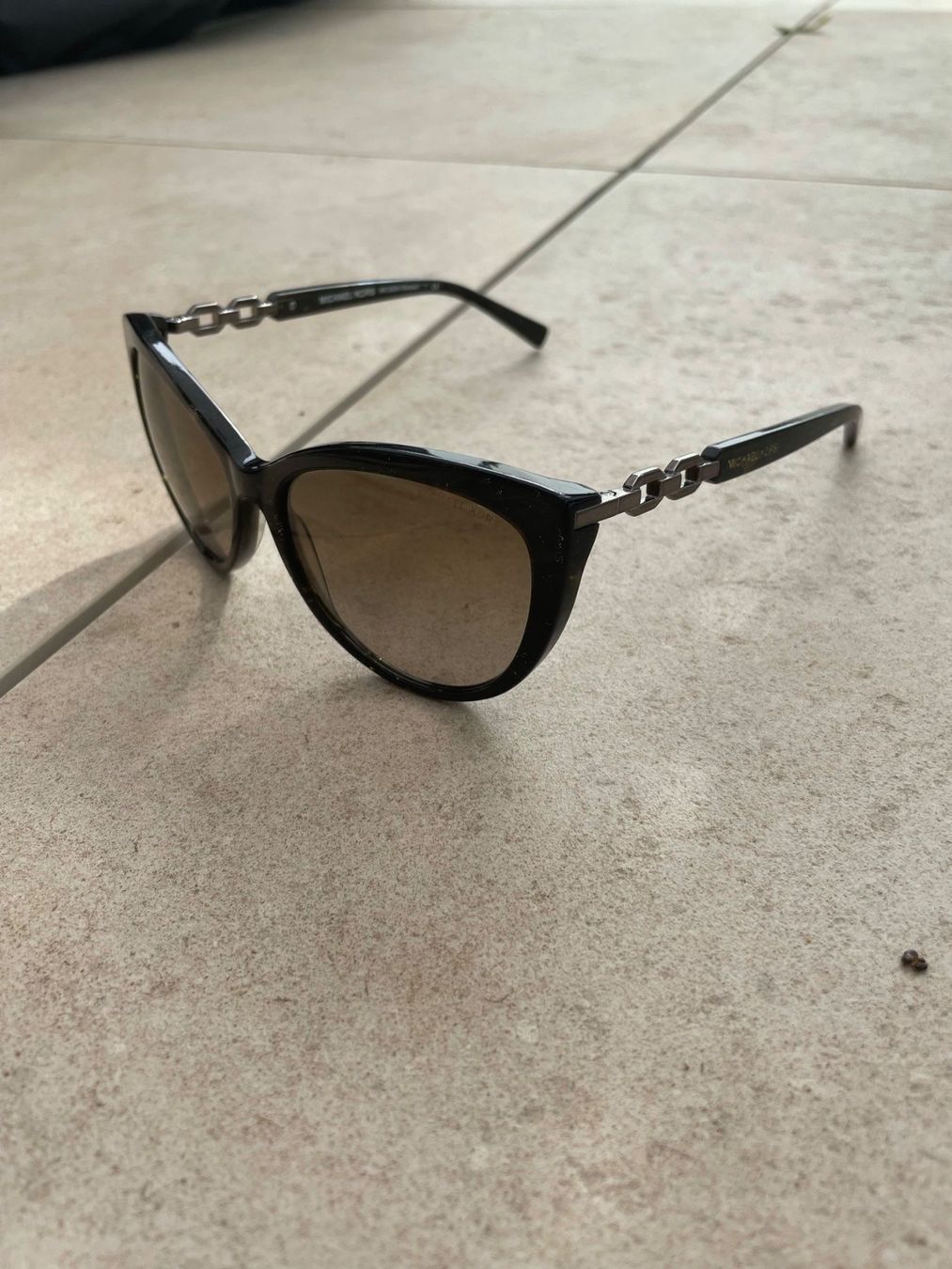 Michael Kors Occhiali & Lenti: Michael Kors Cat Eye Damen-Sonnenbrille – Usato da Triesen venduto da antonellaaa_ 6