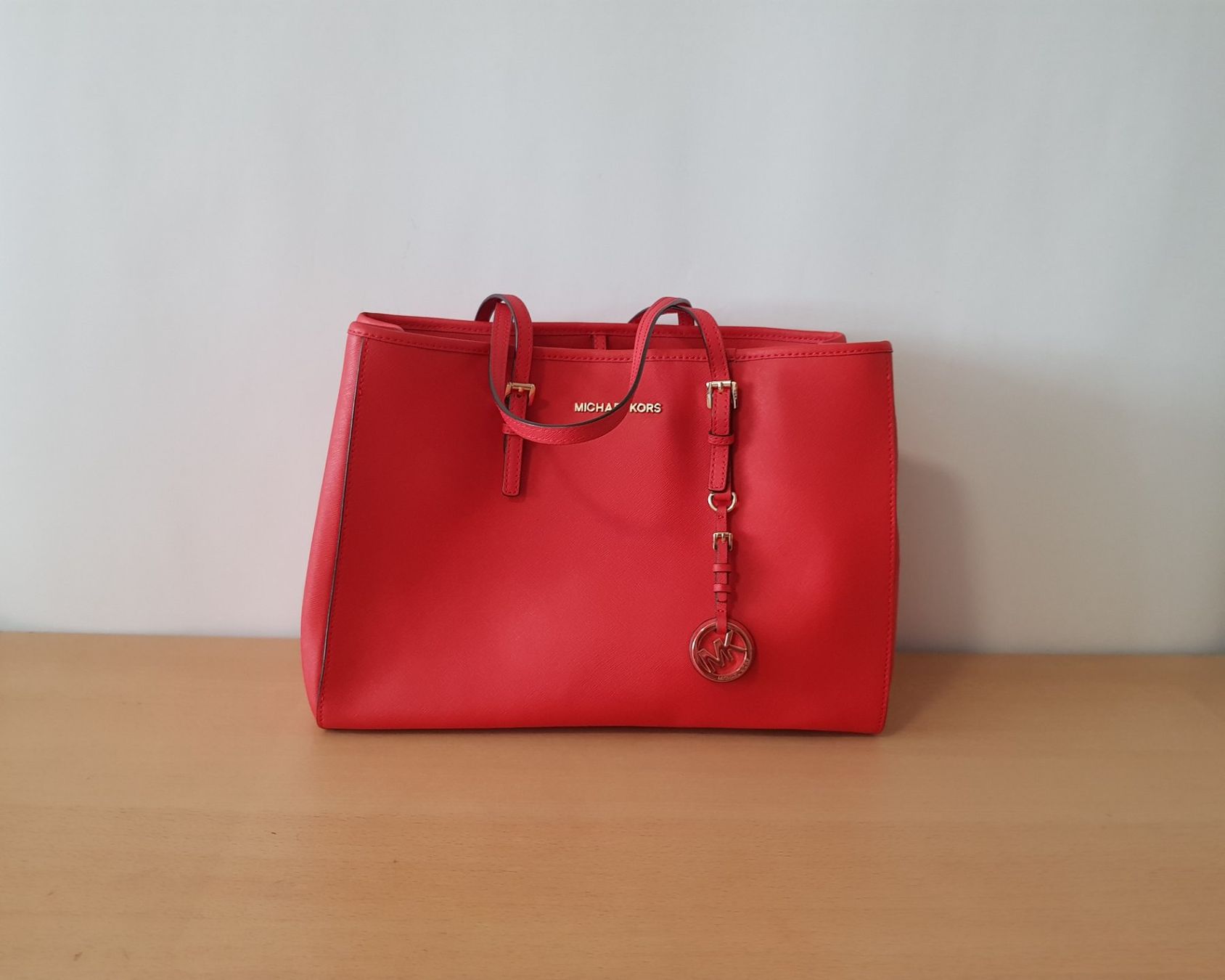 Michael Kors Borse da donna: Original Michael Kors Leder-Handtasche – Usato da Basel venduto da Birs868 1