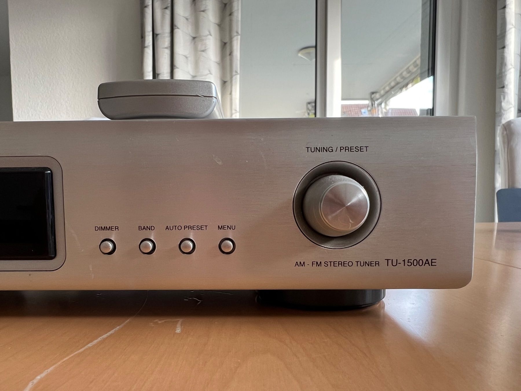 Denon Radio: Denon TU-1500AE AM-FM Stereo Tuner – Usato da Stäfa venduto da Wingerm 3