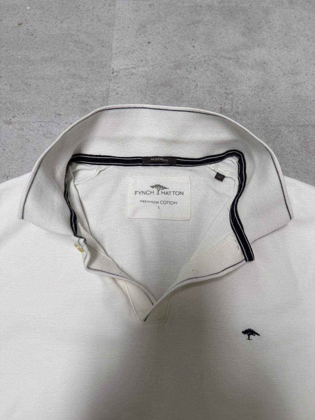 Hosen: Sommerliche Kombo - Polo & Herrenshorts (L, weiss & mint) – Gebraucht aus Olten von _Dimi_ 2