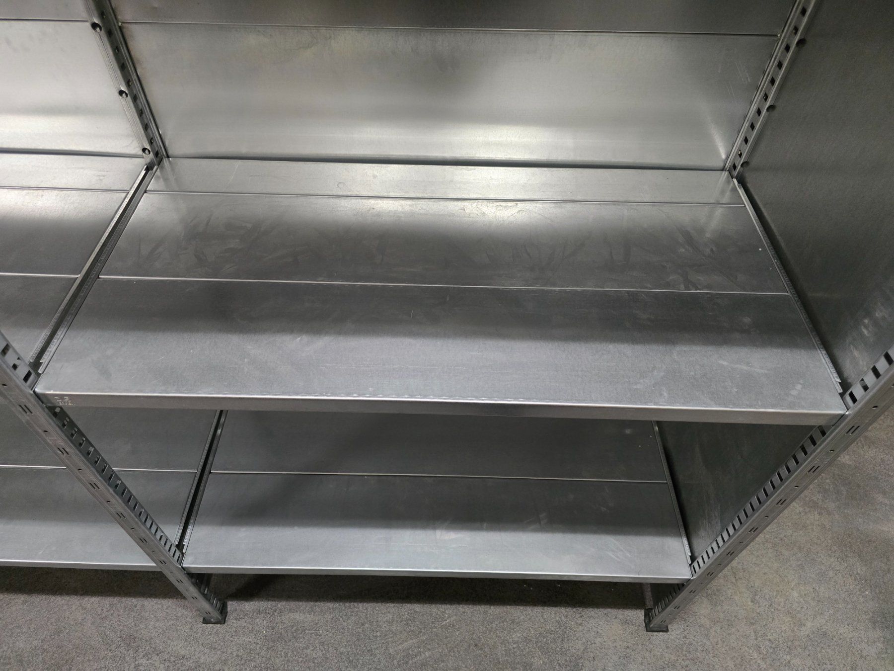 Errex Scaffali: Profi Errex Lagerregal 337x52,5cm H: 250cm ab 850.- – Usato da KRINAU venduto da Mio_Liqstyle 2