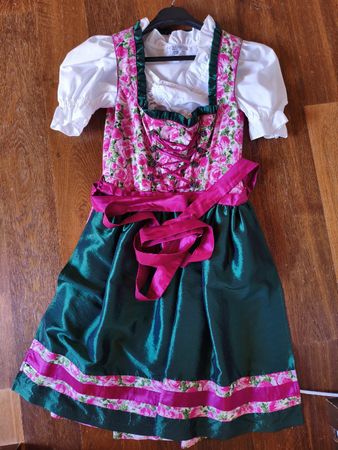 Rosen Dirndl