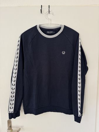 Fred Perry Pullover dunkelblau Grösse M oryginal 
