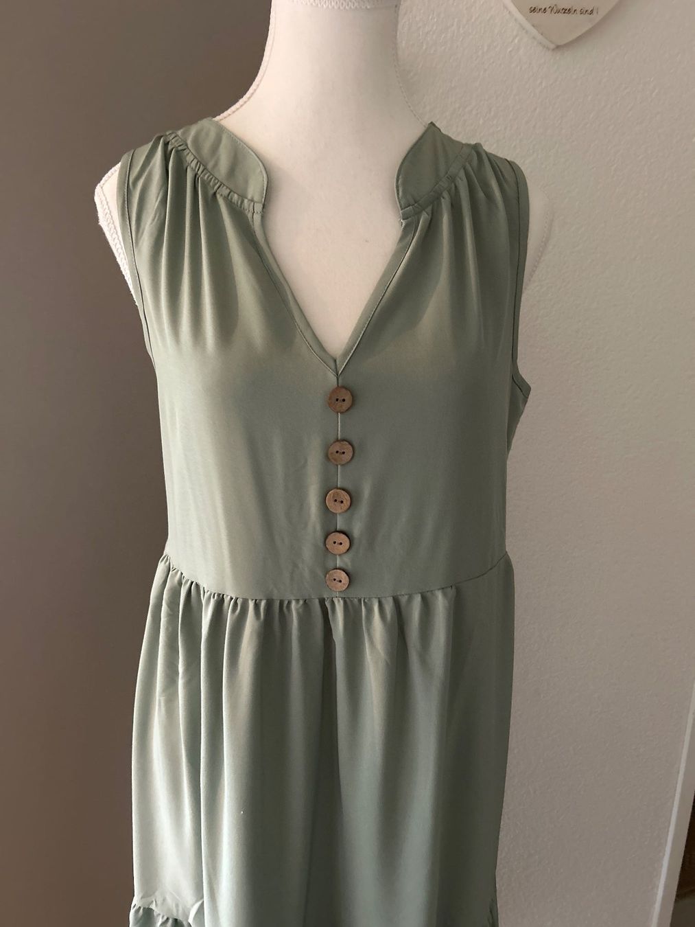 Kleider: Ärmelloses Kleid olivgrün Grösse S – Neu (gemäss Beschreibung) aus Brunnen von Nala2929 2