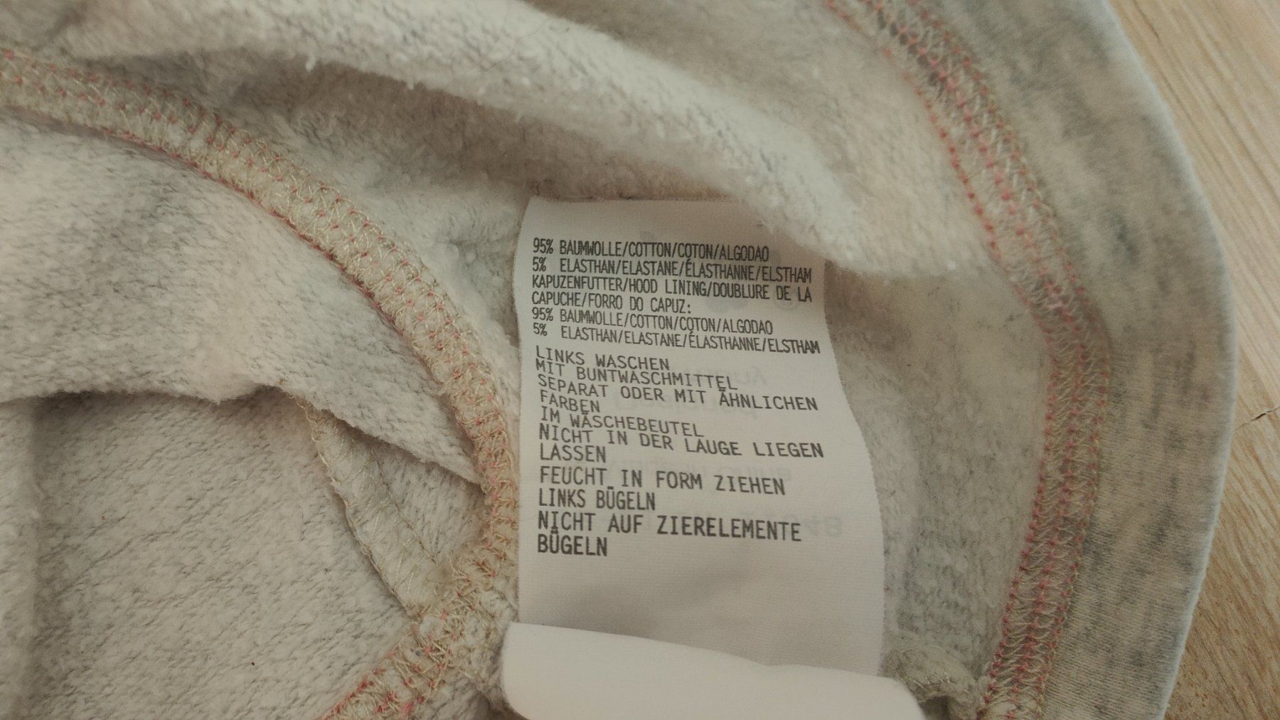 Pullover & Sweatshirts: Wunderschöner KapuzenPullover mit Stickerei,...  (Gr. 98) – Neu (gemäss Beschreibung) aus Wädenswil von adelimmat 6