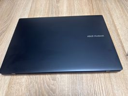 ASUS Vivobook 18 – Ryzen 7 260 / 32 GB RAM / 1 TB SSD / 18"