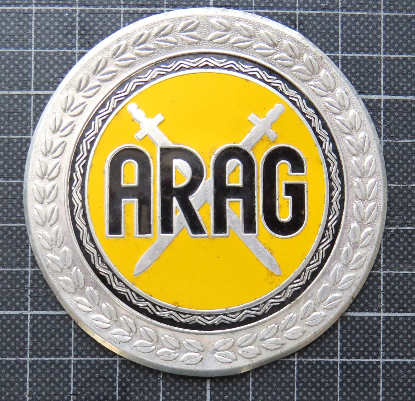 Insegne: ARAG Versicherung Plakette – Usato da Ettingen venduto da campione_1