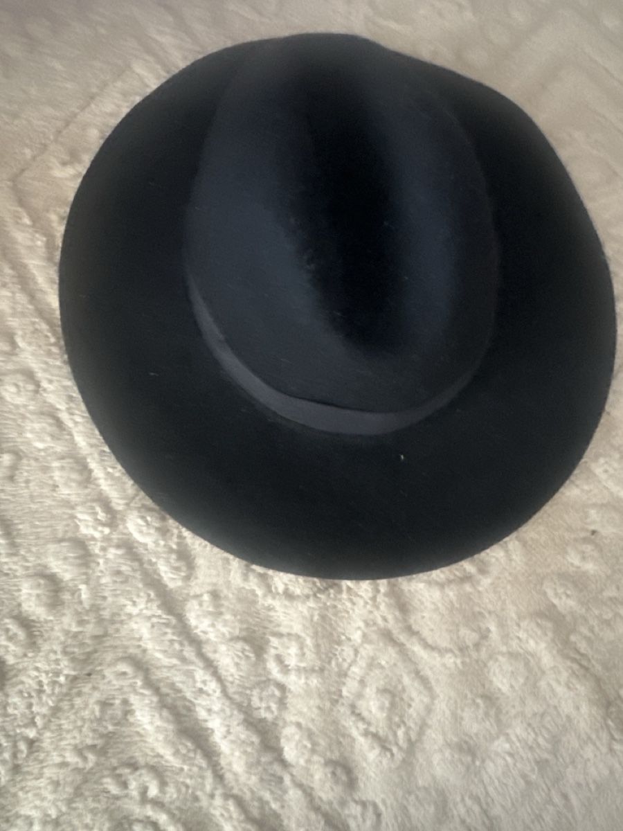 Copricapi, berretti & cappellini: Chapeaux noir  – Nuovo (secondo la descrizione) da Vernier venduto da Chiara1907