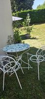 Garten Tisch und Stühle 