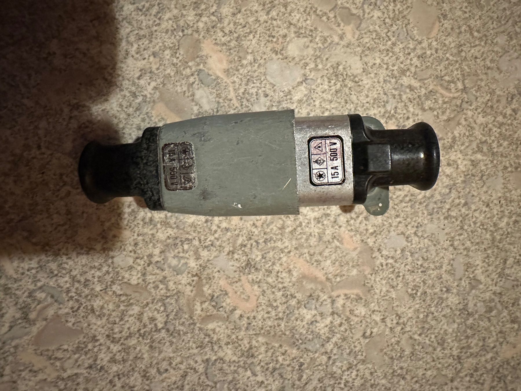 Spine: Stecker/ Kupplung J15 4 Polig – Usato da Huttwil venduto da Bolpa 2