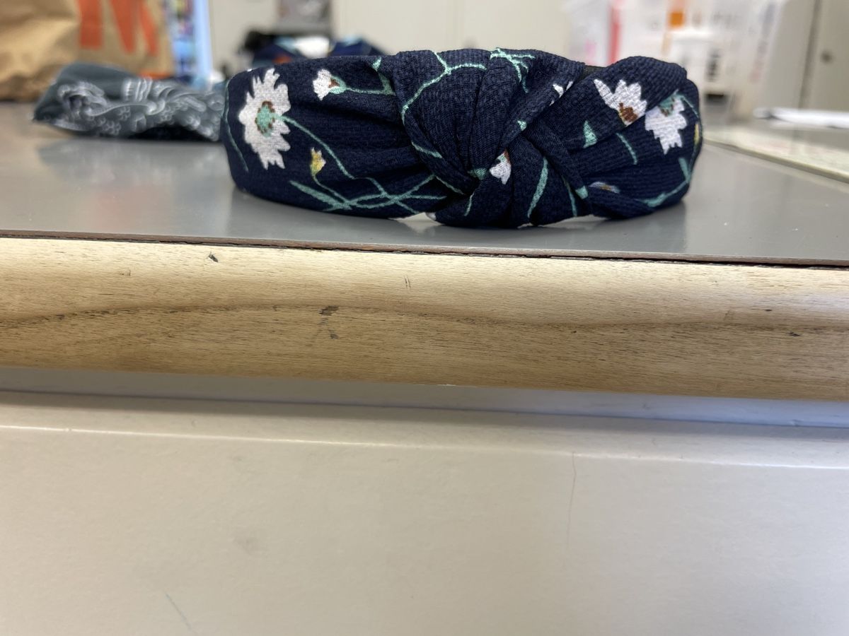 Accessori per capelli: Fascia per capelli con nodo e cerchietti – Nuovo (secondo la descrizione) da Cagiallo venduto da Misschiacci- 3