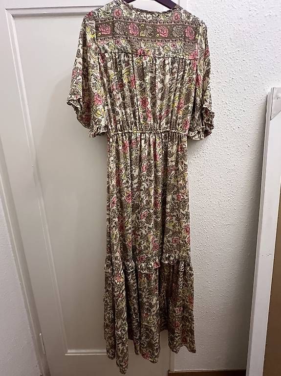 Robes: Robes bohème en soie – D'occasion à Châtelaine par ann_t652