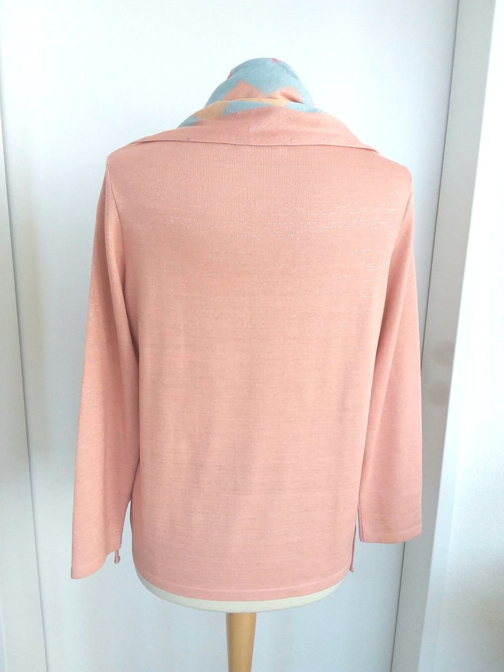 T-Shirts: MONA Shirt mit 2 Schals, Gr L – Gebraucht aus Uitikon Waldegg von Risibisi7 1