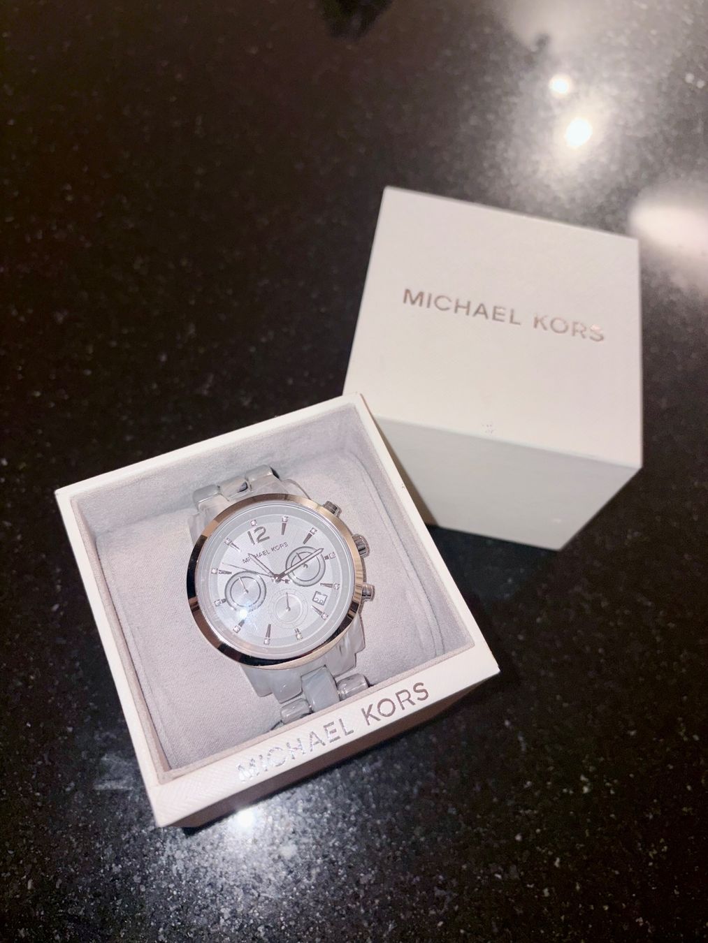 Michael Kors Orologi: Damenuhr Michael Kors – Nuovo (secondo la descrizione) da Oberbüren venduto da mjt_xw5w
