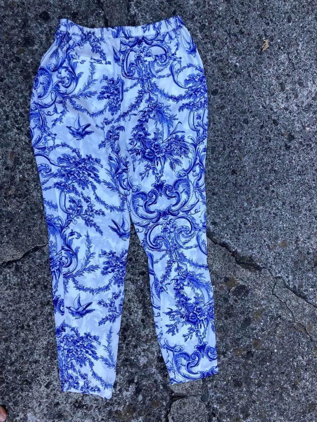 Zara Hosen: Leichte Sommerhose mit Print von Zara – Gebraucht aus Uster von Kalici1 3