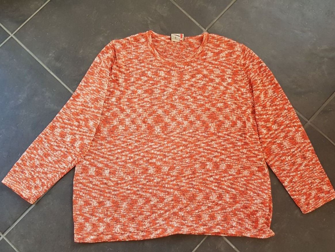 Kleiderpakete: 4 schöne Pullover, Grosse Grössen – Gebraucht aus WALTERSWIL SO von thb_ybm8 4