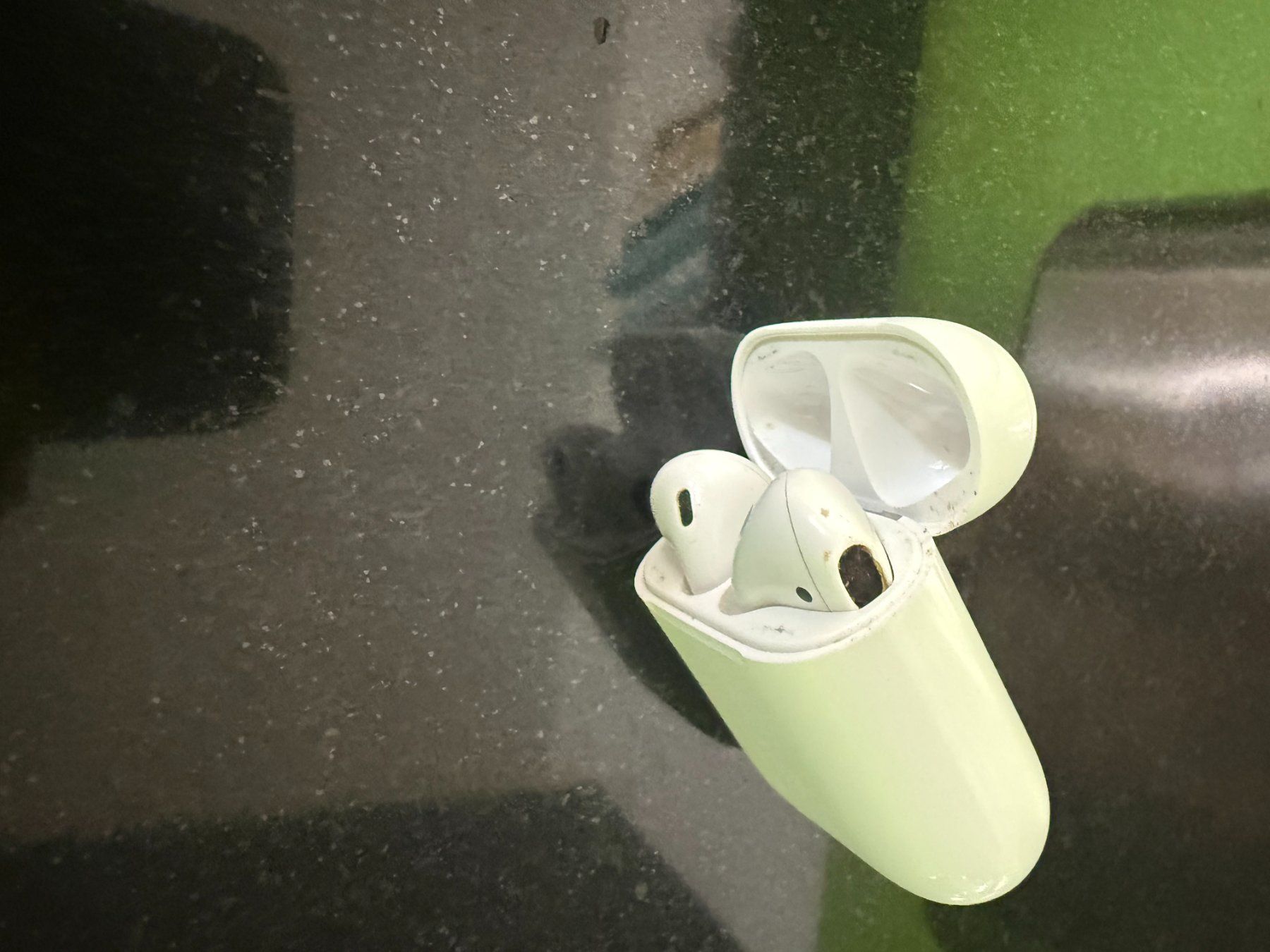 Apple Kopfhörer: Airpods 1 Gebraucht – Gebraucht aus Mönchaltorf von Stern_ZH 2