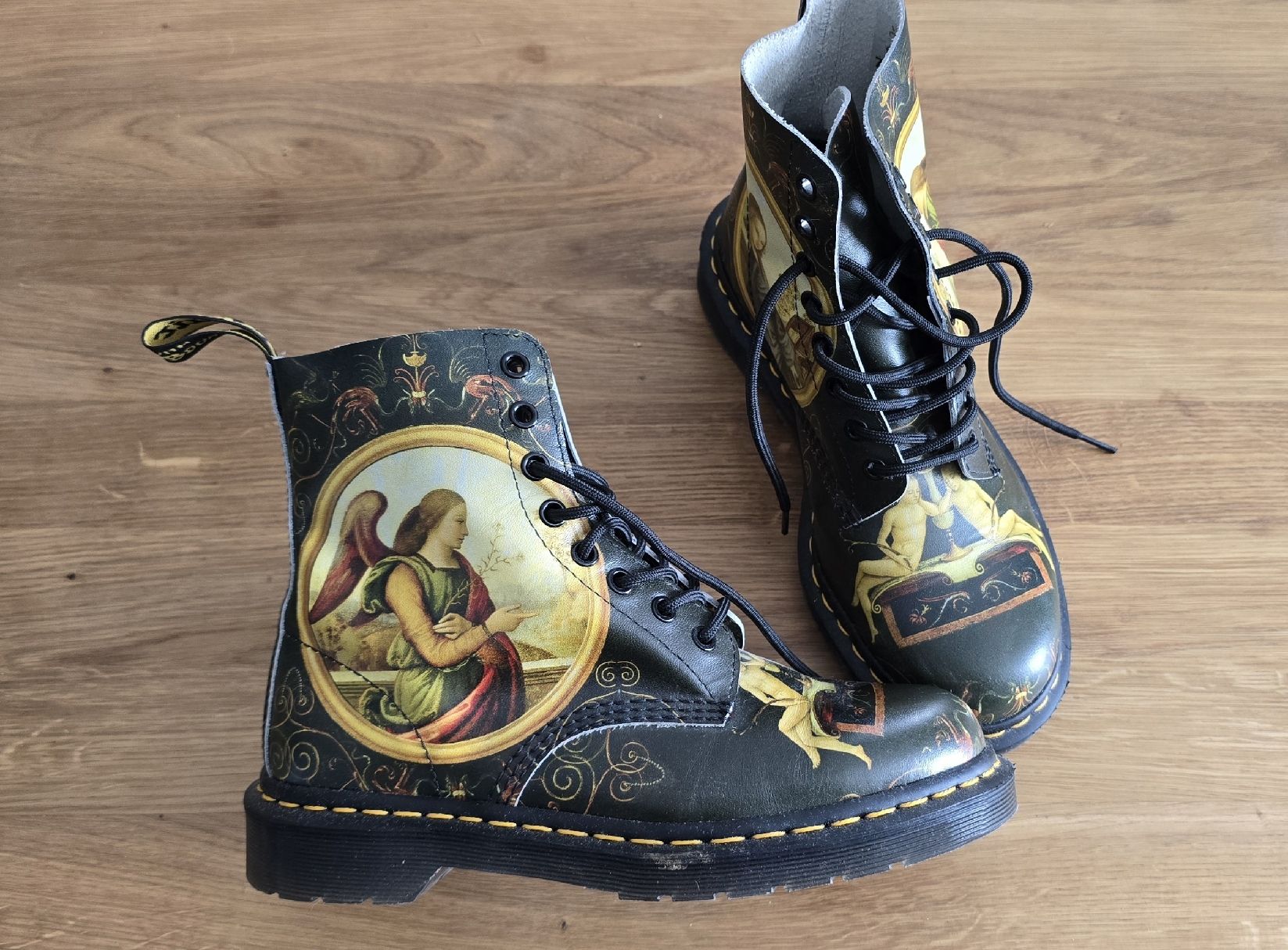Dr. Martens Scarpe da uomo: Dr. Martens 1460 Pascal 8 coll. Les Musées – Nuovo (secondo la descrizione) da Villars-Burquin venduto da Dnanouche