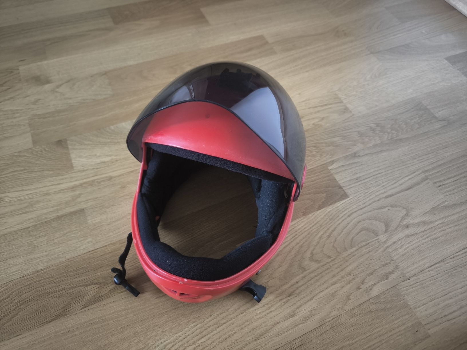 Caschi: Cookie G3 Skydive Helm – Usato da Villars-sur-Glâne venduto da Sneaky765
