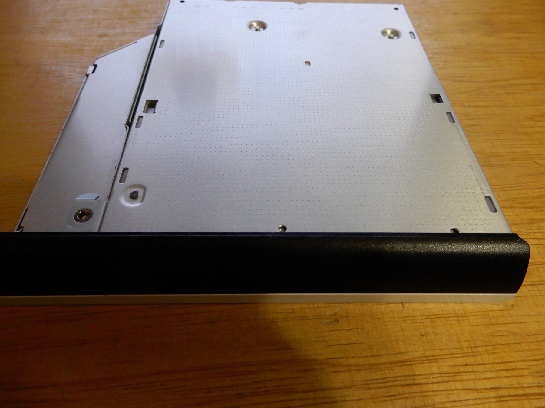Laufwerke & Adapter: Panasonic UJ8A0 SATA 8x DVD 24x CD Burner Writer Internal Dr – Gebraucht aus Worben von MaKo3252