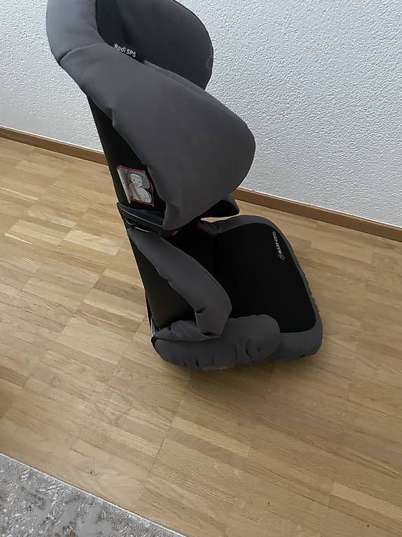 Seggiolini per auto: Maxi-Cosi Rodi SPS Kindersitz  – Usato da Niederuzwil venduto da Zelal2007 1