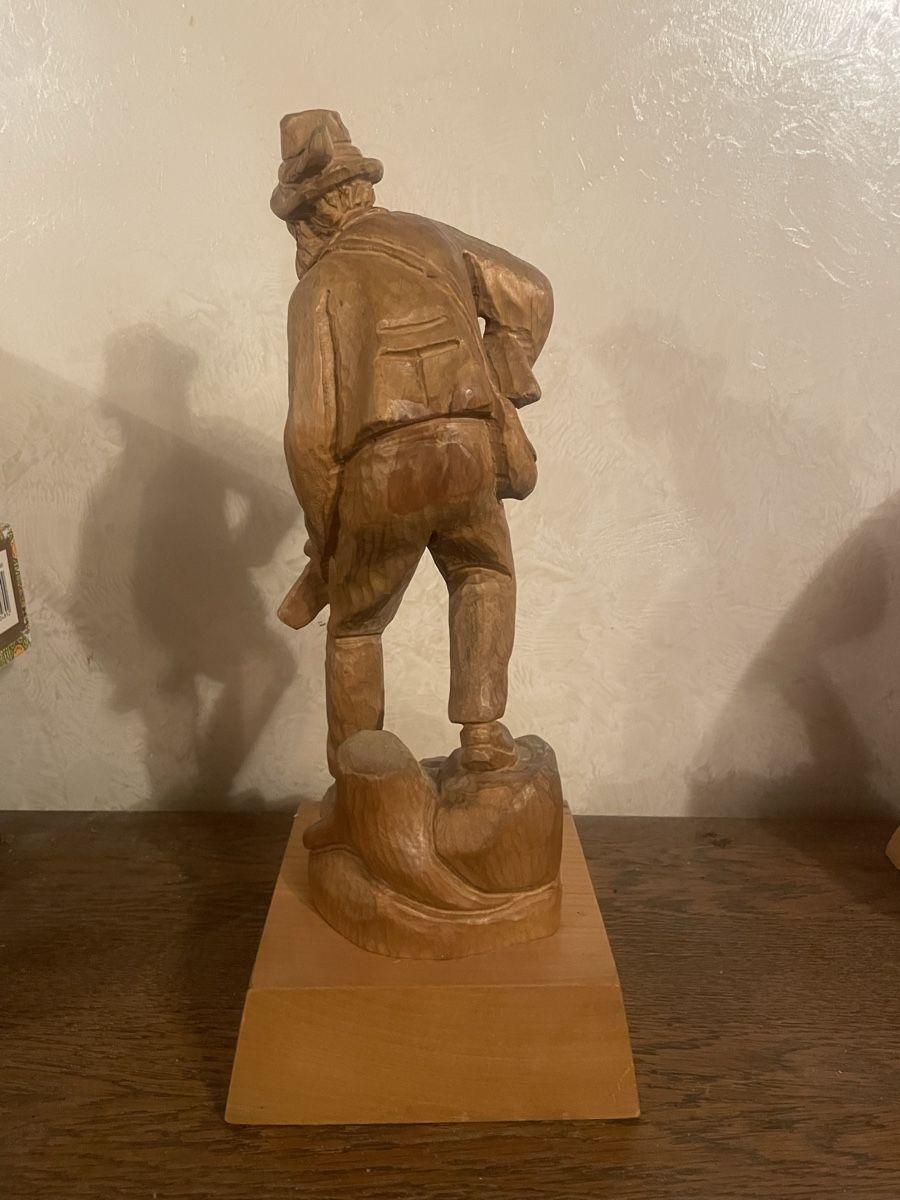 Skulpturen & Statuen: Statuette Chasseur Sculptée en Bois – Gebraucht aus Vallamand von Bricbracbroc82 2