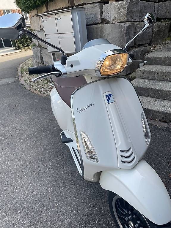 Vespa Scooters: Vespa Sprint – D'occasion à Uster par Honda72 3