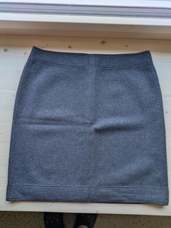 Jupe Marc Cain grise taille 5 bon état