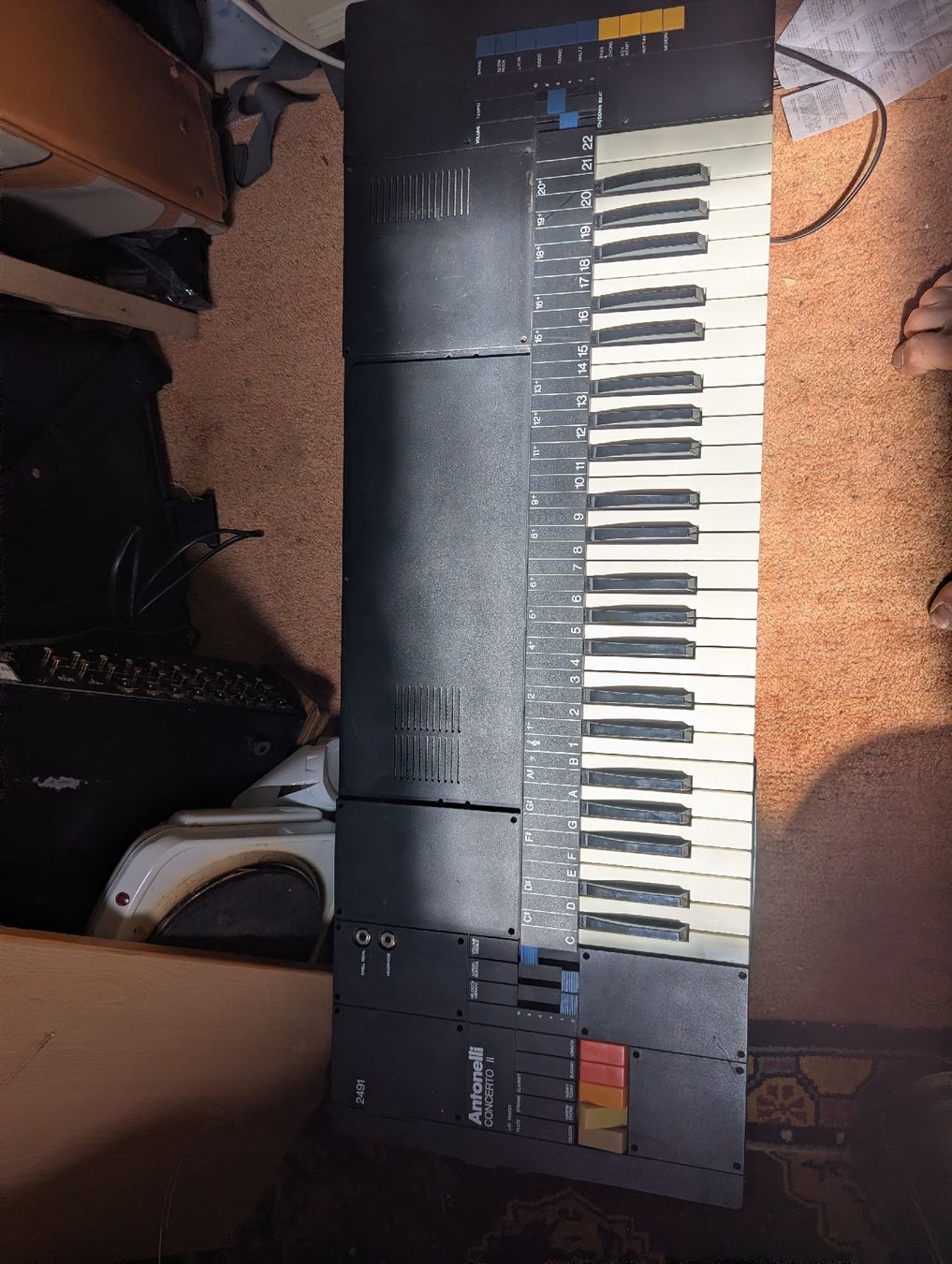 Strumenti musicali: vintage orgel - Antonelli Concerto – Usato da Basel venduto da dorjesimeon