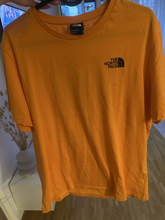 T-shirt The North Face orange taille M bon état