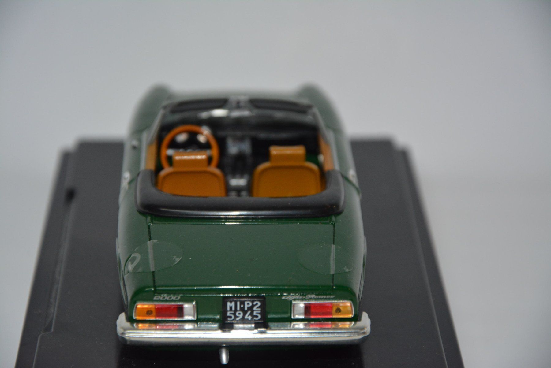 Alfa Romeo Modellini d'auto: Alfa Romeo Spider 2000 Veloce 1971 , 1:24 – Usato da Goldach venduto da Feivel9 5