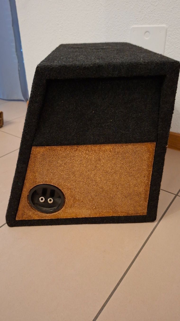 Infinity Haut-parleurs: Subwoofer Infinity – D'occasion à Genestrerio par mor_fnw8 2