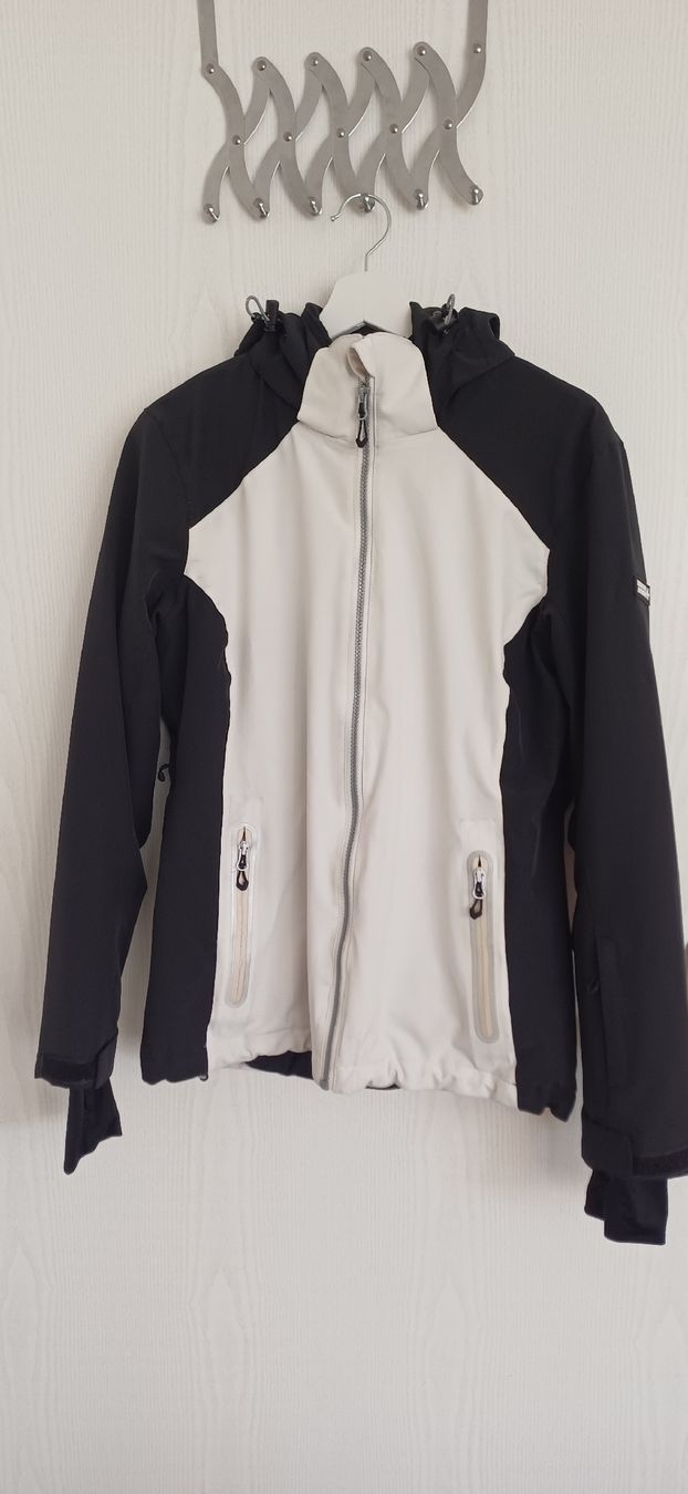 Manor Vestes: Sport Winterjacke – D'occasion à Tennwil par juupydu