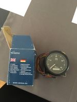 Zu verkaufen Neuwertiger Drehzahlmesser für Yachtmotoren