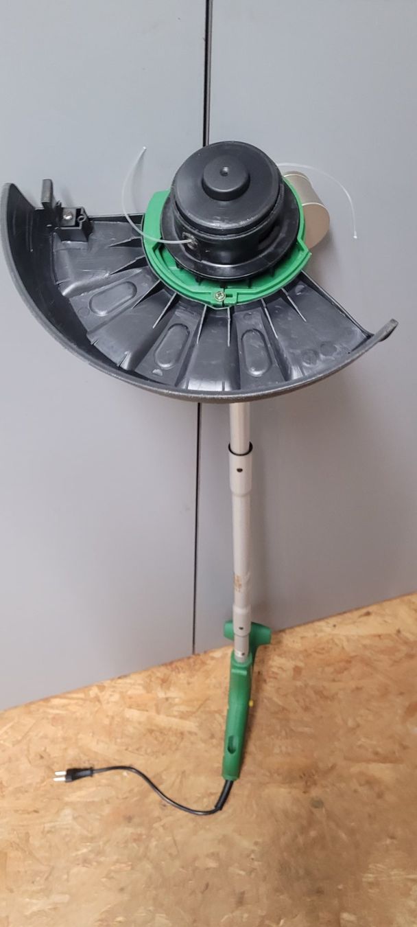 Rasenmäher: Elektro Rasentrimmer RT 300 DA – Gebraucht aus Seelisberg von Tailor 3