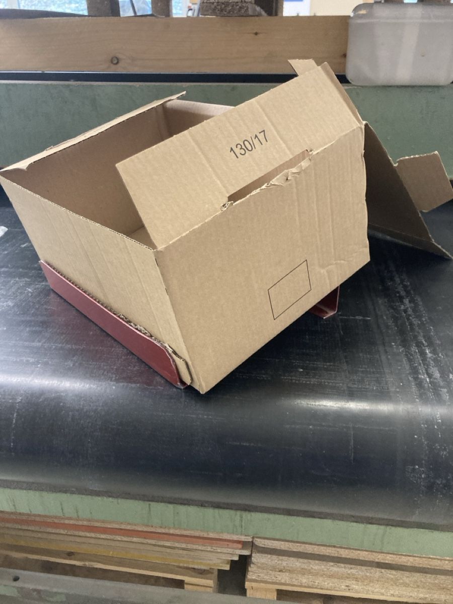 Altro per industria metallurgica: Verpackungshelfer Winkel Kartonabfüllen – Usato da Oberhasli venduto da hika8156 1