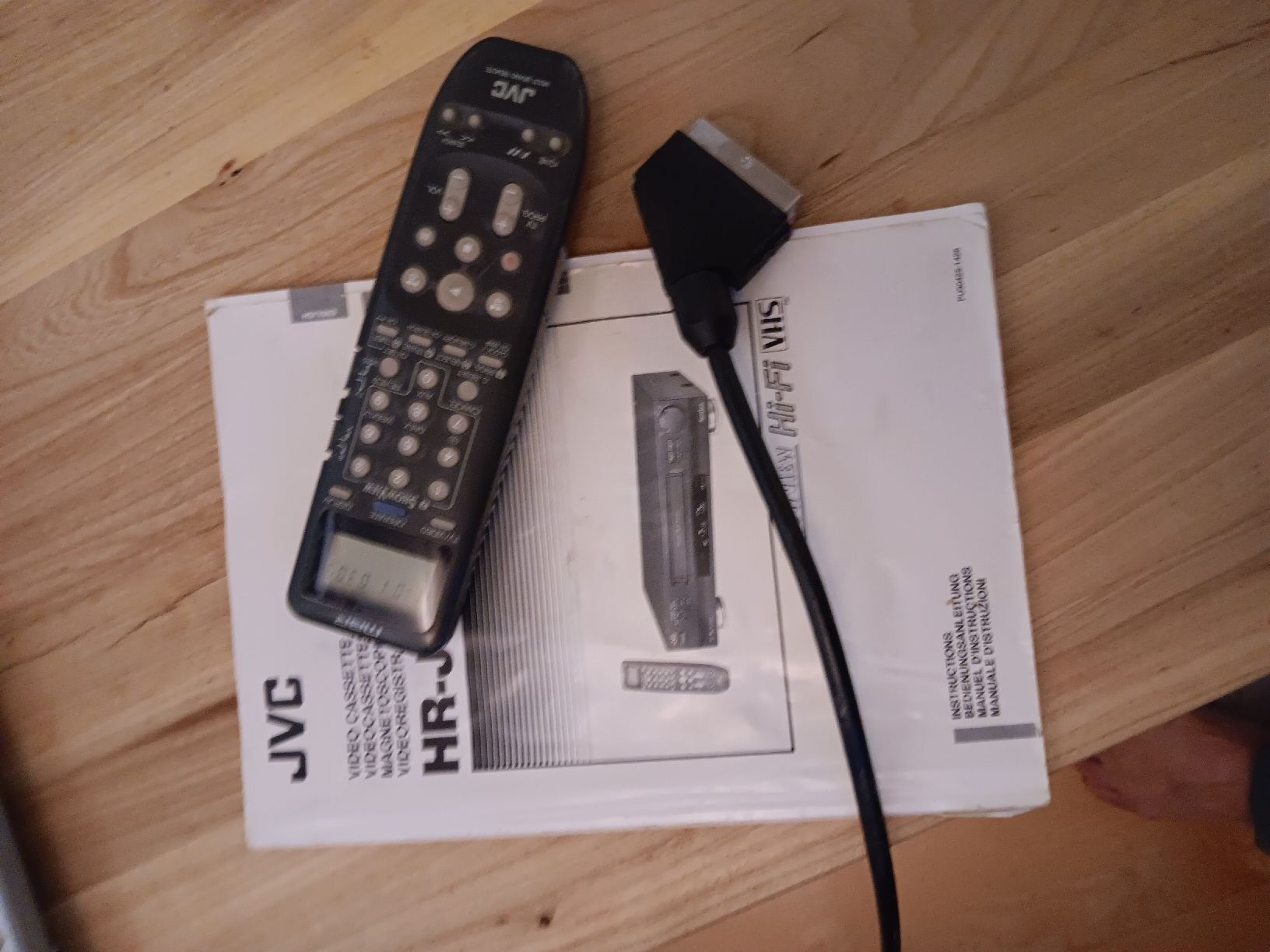 JVC Aufnahmegeräte: JVC Video Recorder plus ca.30 Cassetten – Gebraucht aus Rodels von sol_pq169 5