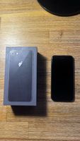 iPhone 8 noir 64 Go, batterie à 83% 