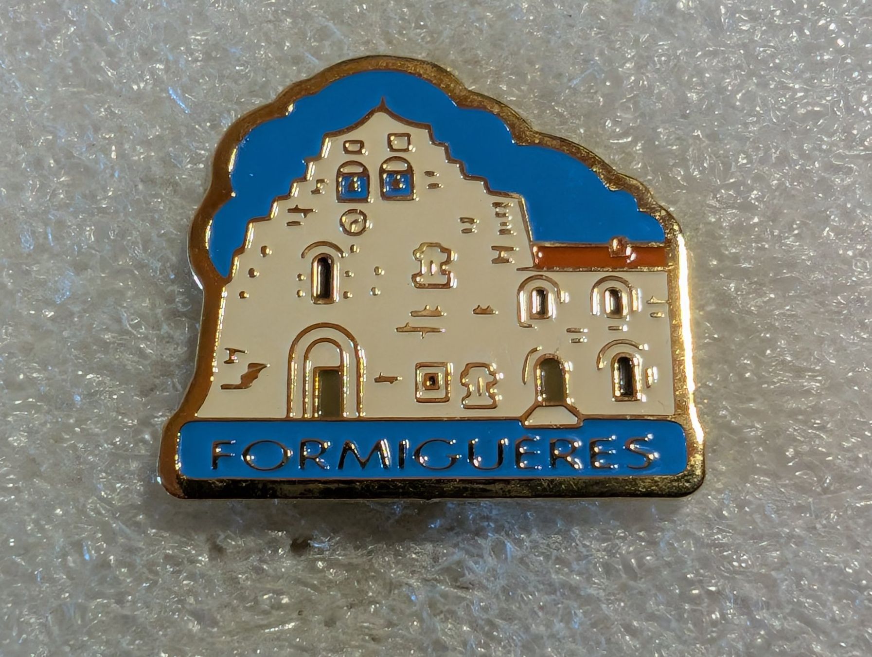 Placchette & Badge: Ansteckpin 93: Formigueres – Usato da Oppligen venduto da Pin-Fall-Shop
