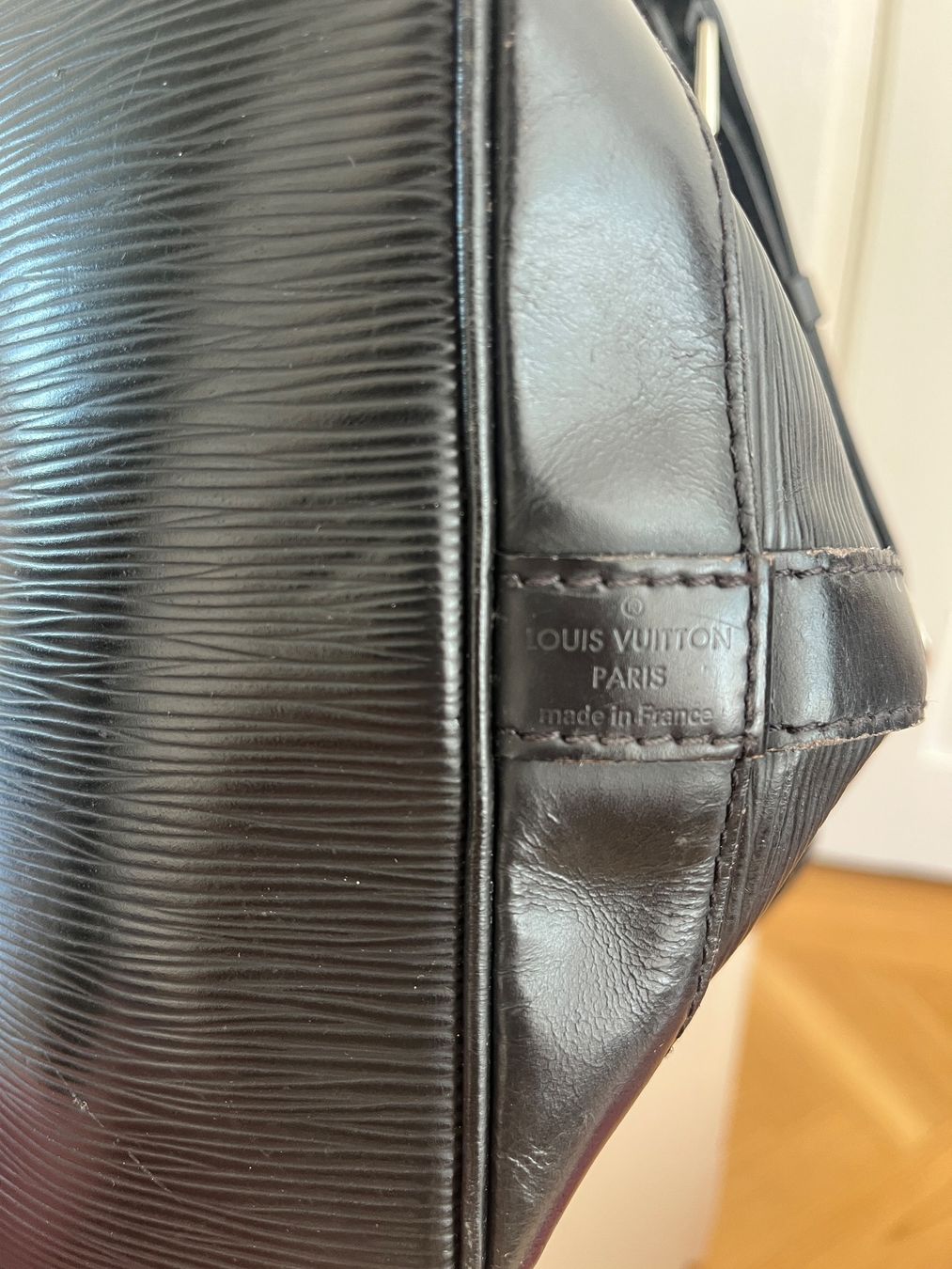 Louis Vuitton Borse da donna: Louis Vuitton Petit Noé Epi Black Bag – Usato da Zürich venduto da bretxo 5