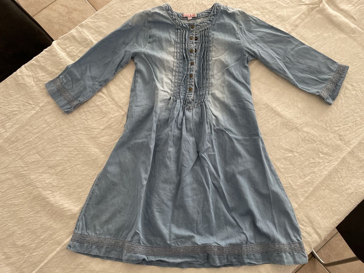 Lotti & Set di vestiti: 5er Mädchen Kleiderpaket, Grösse 134/140 – Usato da Weesen venduto da Steiboeck 2