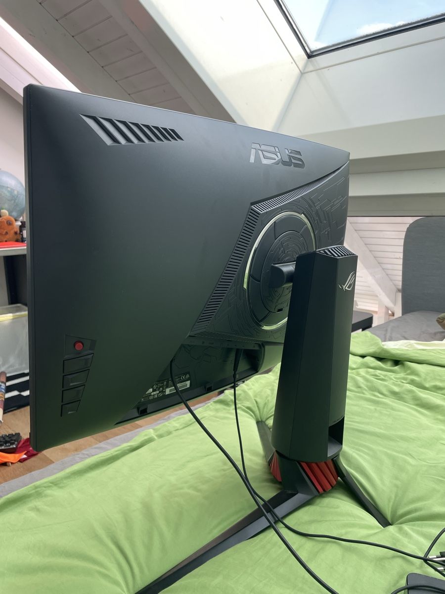 Ecrans: Asus Gaming Monitor – D'occasion à Winterthur par emi_856n 1