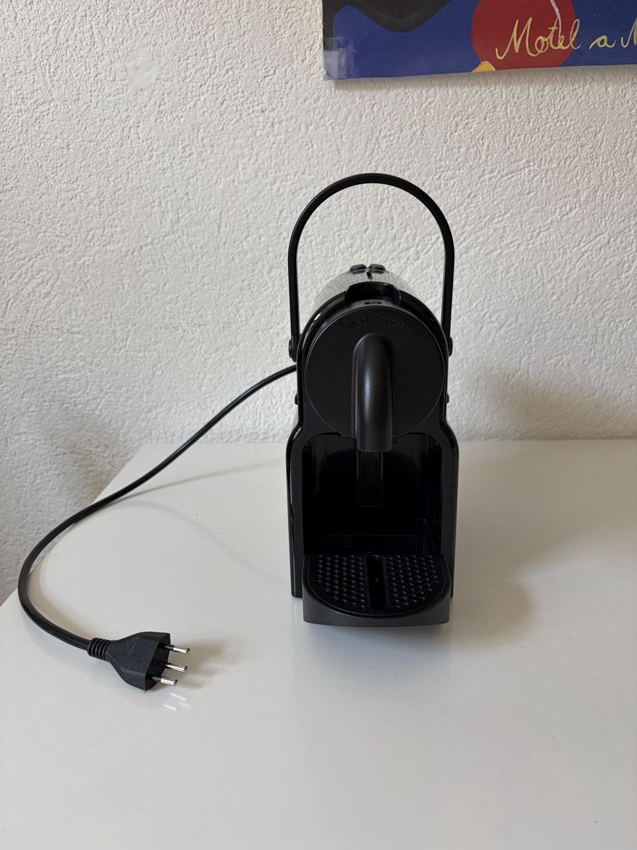 Nespresso Kaffeemaschinen & Espressomaschinen: Nespresso Maschine – Gebraucht aus St. Gallen von ann_62px 2