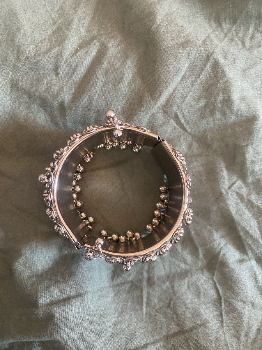 Bracciali & Braccialetti: Armband aus Nepal – Usato da Rehetobel venduto da Norea69 1